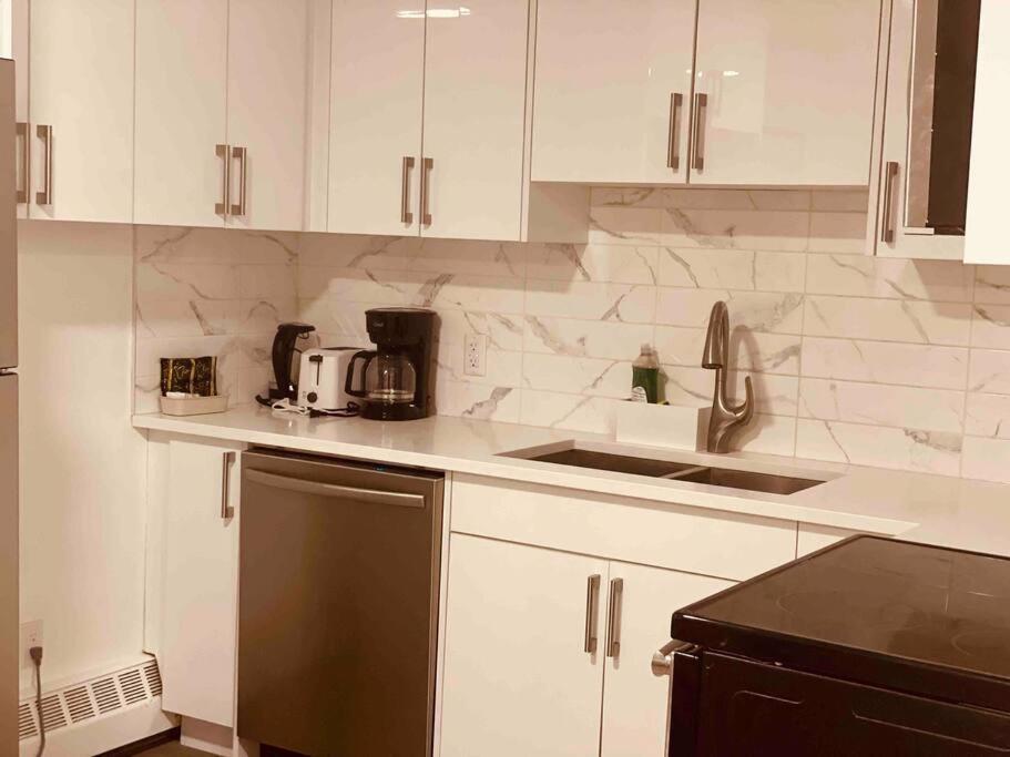 Appartamento Unit #201 Cozy Mountain View 1Br In Dt Canmore Esterno foto