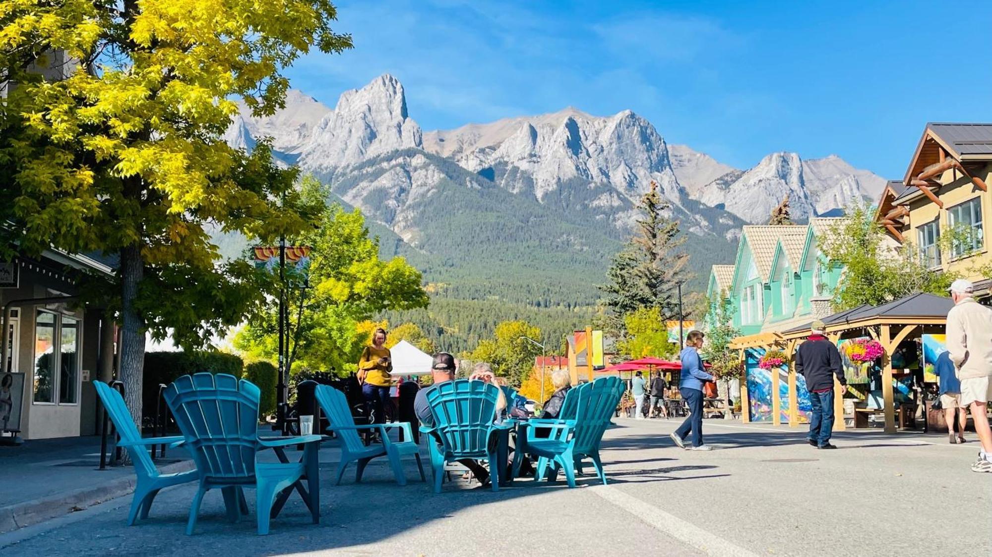 Appartamento Unit #201 Cozy Mountain View 1Br In Dt Canmore Esterno foto